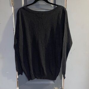 GAP Women's V-Neck Sweater - Dark Gray